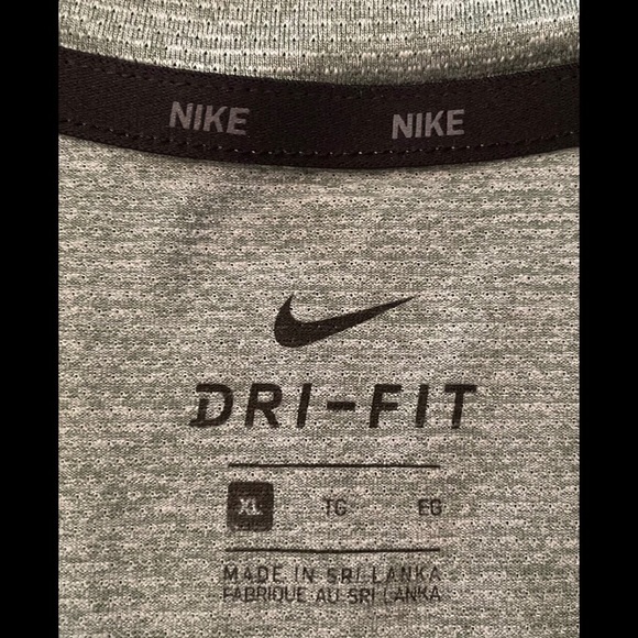 Nike Dri-Fit T-Shirt - Size XL - Picture 3 of 3